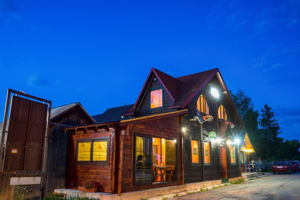 Apartmani Restoran Durmitor ชาเบลียค ภายนอก รูปภาพ
